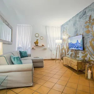 Apartment Domus Regola Luxury, Rome