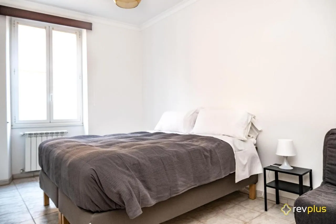 Mecenate Apartment Cavour location